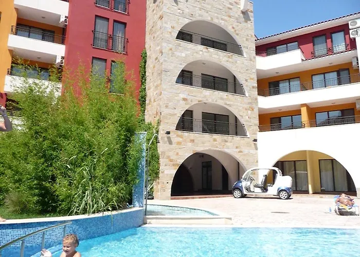 Deluxe Marina Cape 4 Stars Complex 33 6 Aheloy