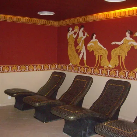 Deluxe Marina Cape 4 Stars Complex 33 6 Aheloy