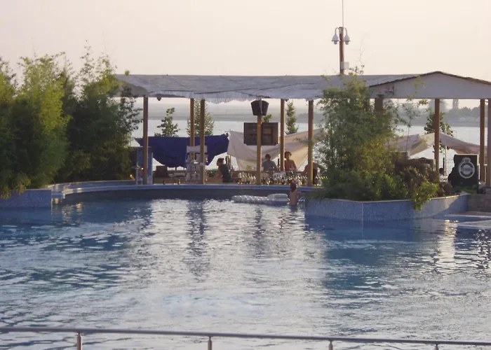 Deluxe Marina Cape 4 Stars Complex 33 6 Aheloy